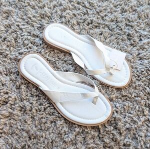 Italian Shoemakers White Leather Made In Italy Flip Flops